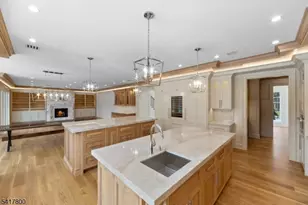 104 Chestnut Ridge Rd, Saddle River, NJ 07458 - Photo 9