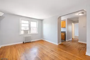 23 N Carpenter Terrace, Belleville, NJ 07109 - Photo 3