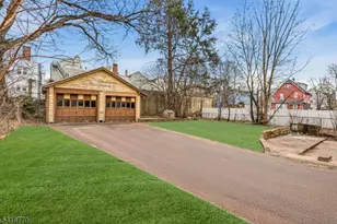 166 Maple Ave, Irvington, NJ 07111 - Photo 5