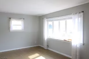 118 Hobart Ave, Rutherford, NJ 07070 - Photo 7