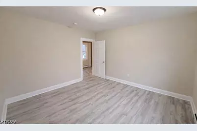 326 Mercer Ave, Roselle, NJ 07203 - Photo 3