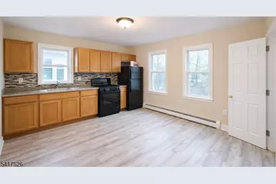 326 Mercer Ave, Roselle, NJ 07203 - Photo 1