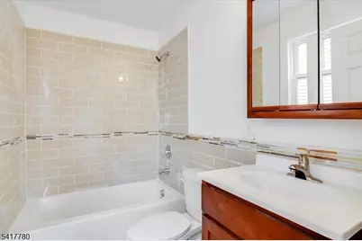 150 N Munn Ave, East Orange, NJ 07017 - Photo 15