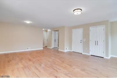 150 N Munn Ave, East Orange, NJ 07017 - Photo 11