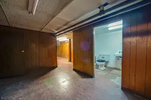 390 Lafayette St, Newark, NJ 07105 - Photo 33