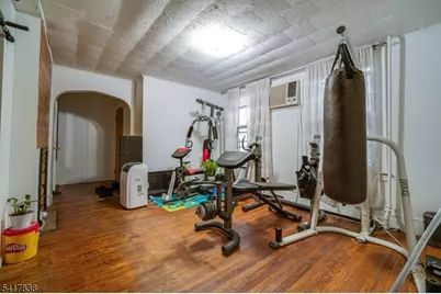 390 Lafayette St, Newark, NJ 07105 - Photo 15