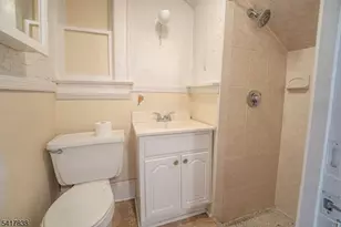 390 Lafayette St, Newark, NJ 07105 - Photo 31