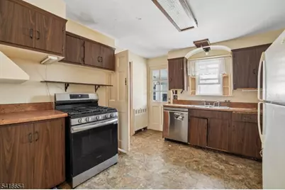 230 Sandford Ave, North Plainfield, NJ 07060 - Photo 7