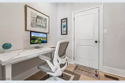 14 Chelsea Rd, Warren Township, NJ 07059 - Photo 17