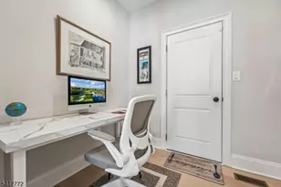 14 Chelsea Rd, Warren Township, NJ 07059 - Photo 17