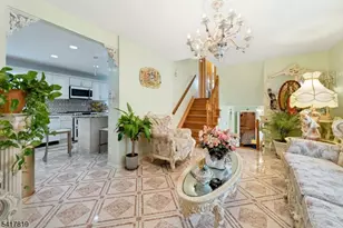 8 Monaghan Rd, Edison, NJ 08817 - Photo 13