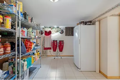 8 Monaghan Rd, Edison, NJ 08817 - Photo 23