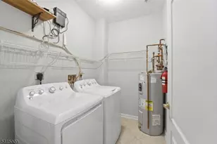 375 Rifle Camp Rd, Woodland Park, NJ 07424 - Photo 17