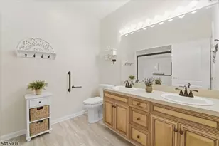 375 Rifle Camp Rd, Woodland Park, NJ 07424 - Photo 11