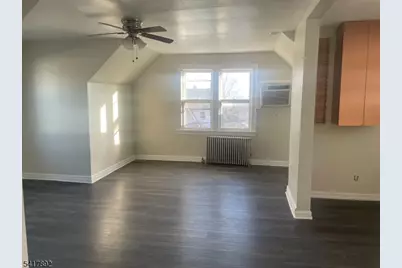 1 Coolidge Pl, Haledon, NJ 07508 - Photo 3