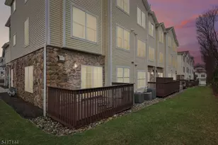 91 Roseland Ave, Caldwell Boro Twp., NJ 07006 - Photo 43