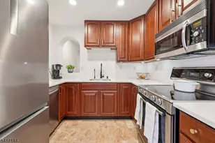 91 Roseland Ave, Caldwell Boro Twp., NJ 07006 - Photo 9