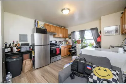 1053 Hunterdon St, Newark, NJ 07112 - Photo 33