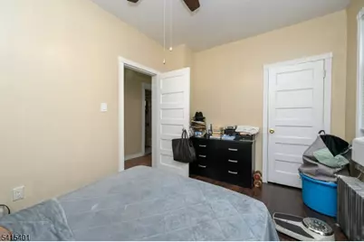 1053 Hunterdon St, Newark, NJ 07112 - Photo 11