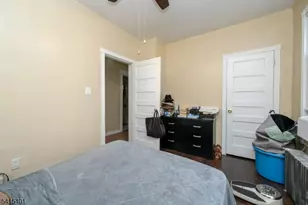 1053 Hunterdon St, Newark, NJ 07112 - Photo 11