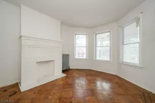 1053 Hunterdon St, Newark, NJ 07112 - Photo 19