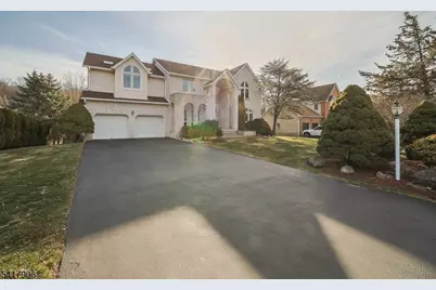 19 Dave Espie Way, Wayne, NJ 07470 - Photo 3