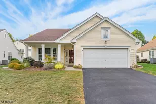 29 Stafford Ln, White Township, NJ 07823 - Photo 3