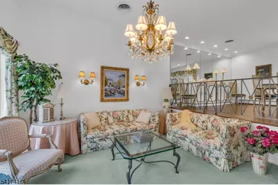 151 Kingwood Dr, Little Falls Township, NJ 07424 - Photo 15