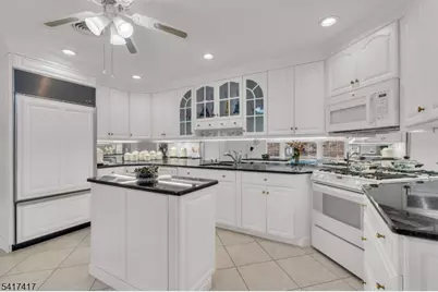 151 Kingwood Dr, Little Falls Township, NJ 07424 - Photo 9