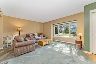 34 Aberdeen Circle, Raritan Township, NJ 08822 - Photo 5