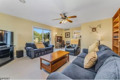 34 Aberdeen Circle, Raritan Township, NJ 08822 - Photo 15