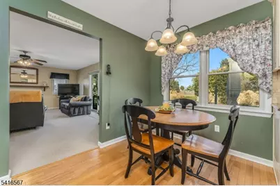 34 Aberdeen Circle, Raritan Township, NJ 08822 - Photo 13