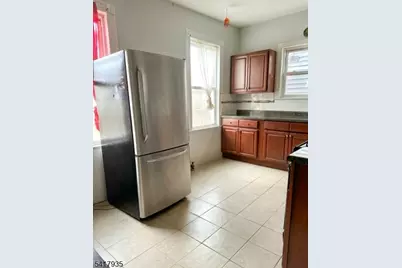33 Ryerson Ave, Paterson, NJ 07502 - Photo 5