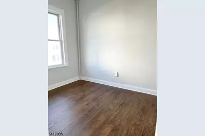 33 Ryerson Ave, Paterson, NJ 07502 - Photo 9