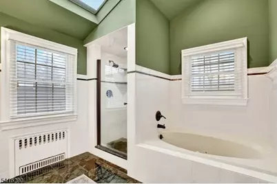 8 Hemlock Ln, Kinnelon, NJ 07405 - Photo 21