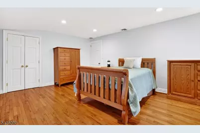 8 Hemlock Ln, Kinnelon, NJ 07405 - Photo 23