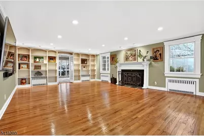 8 Hemlock Ln, Kinnelon, NJ 07405 - Photo 3