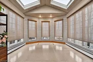 8 Hemlock Ln, Kinnelon, NJ 07405 - Photo 7