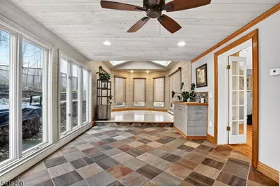 8 Hemlock Ln, Kinnelon, NJ 07405 - Photo 5