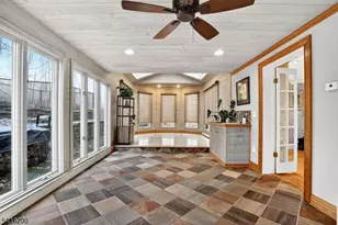 8 Hemlock Ln, Kinnelon, NJ 07405 - Photo 5