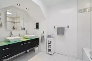 17 Cooper Ln, Long Hill Township, NJ 07946 - Photo 17