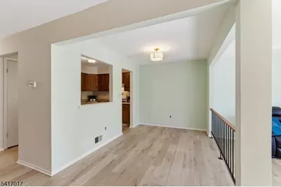 23 Manchester Rd, Raritan Township, NJ 08822 - Photo 7