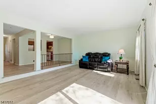 23 Manchester Rd, Raritan Township, NJ 08822 - Photo 5