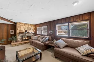 304 River Rd, East Hanover Township, NJ 07936 - Photo 9