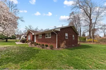 304 River Rd, East Hanover Township, NJ 07936 - Photo 39