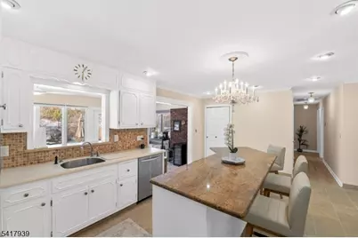 304 River Rd, East Hanover Township, NJ 07936 - Photo 11