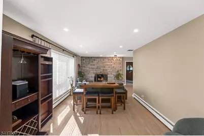 304 River Rd, East Hanover Township, NJ 07936 - Photo 3