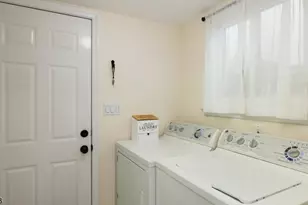 118 Bluebird Dr, Hillsborough Township, NJ 08844 - Photo 15