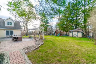 8 Dahlia Rd, Franklin Township, NJ 08873 - Photo 37