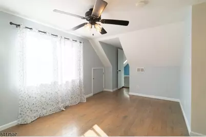 8 Dahlia Rd, Franklin Township, NJ 08873 - Photo 31